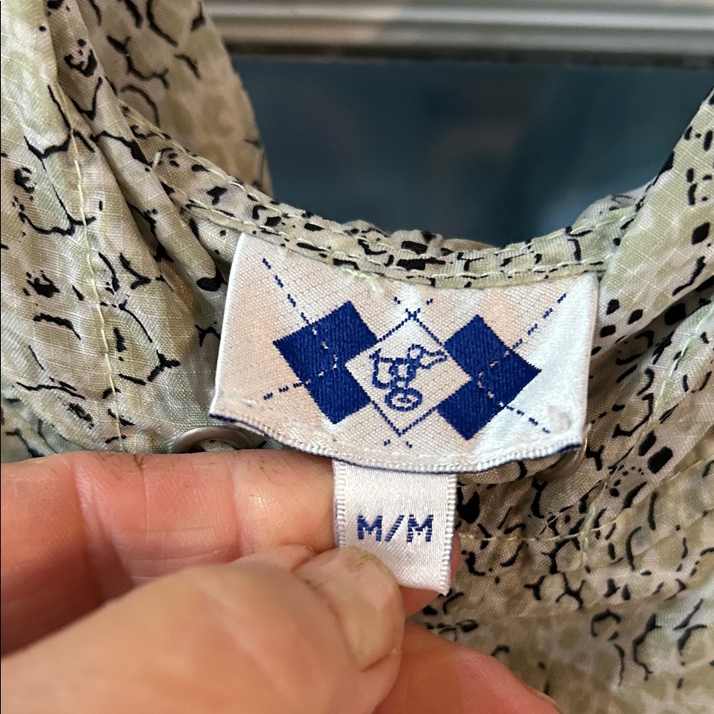826. Patterned Zip-Up Jacket - Picture 2 of 6